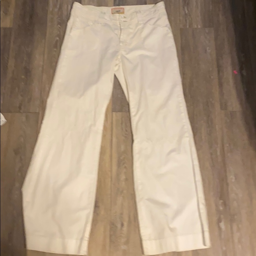 Levi’s All white Women’s jeans Size 10
